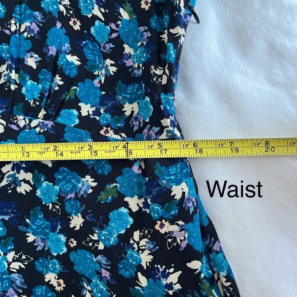 Zara pretty floral dress - Picture 10 of 13